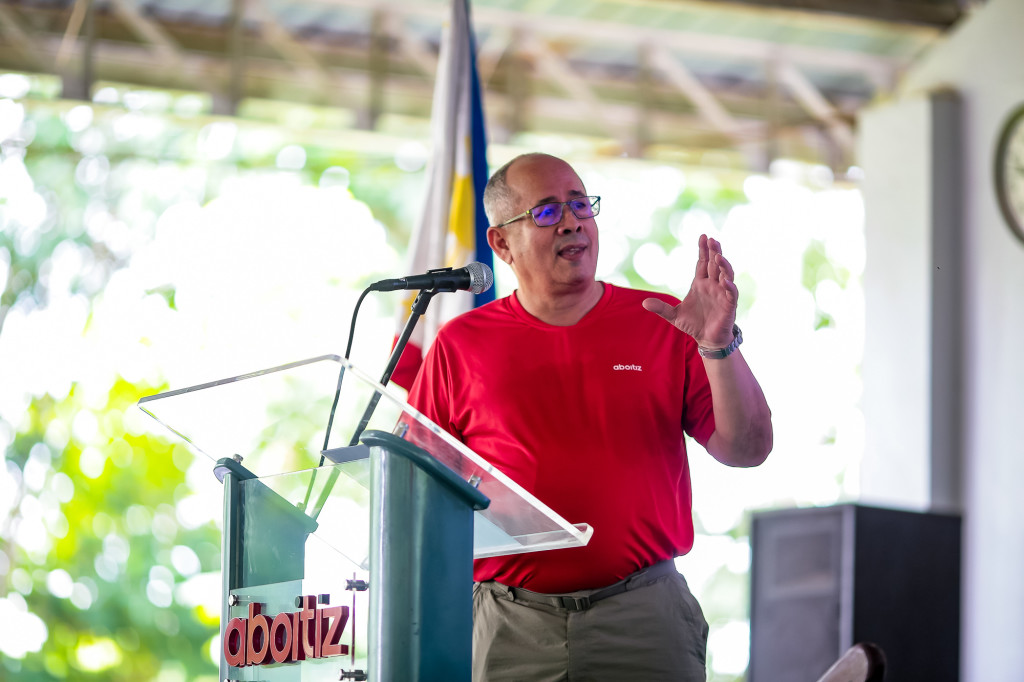 EIA makes special mention of the members of the military present and thanked them for their services. 