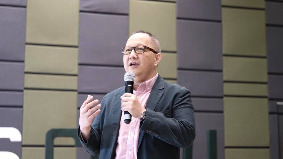 ON DIGITIZATION & BUILDING THE LEADING MASS MARKET BANK: UnionBank Senior Executive Vice President and CitySavings Chairman of the Board Eugene Acevedo shared his expertise in Digitization Trends in Banking and encouraged the Filipino Youth to advocate for financial inclusion during the University of the Philippines - Junior Finance Association (UP - JFA) Philippine Financial Summit (PFS) – Cebu Chapter last March 3 at the Sky Hall, SM Seaside City Cebu.