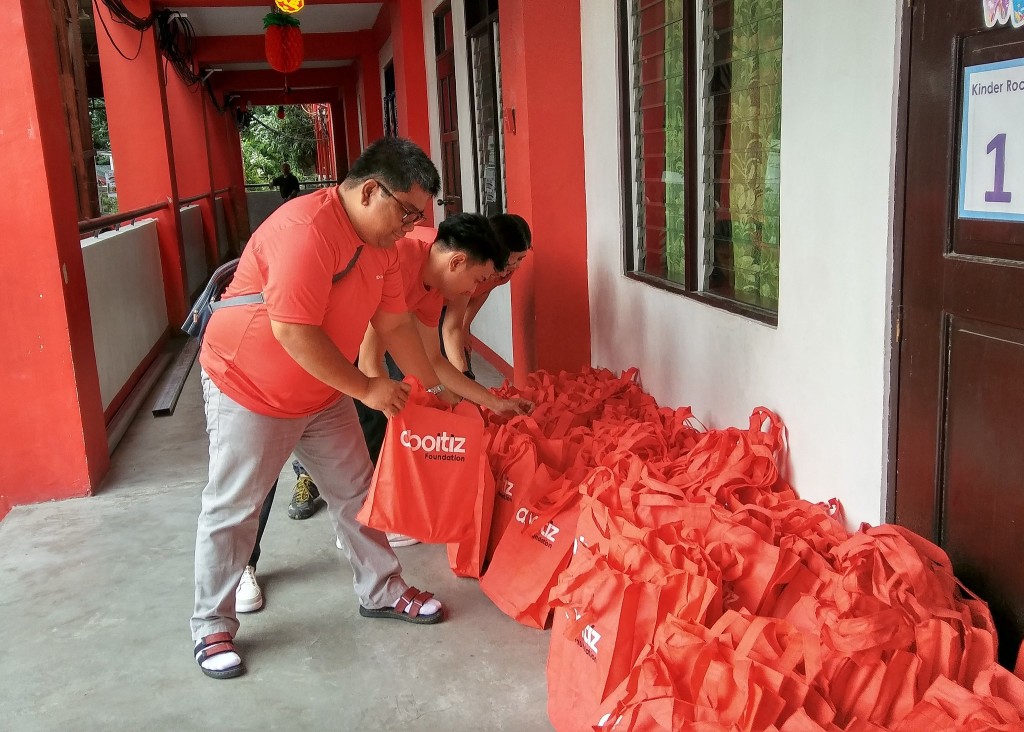 46837257_2096885410373600_2585241764373725184_o