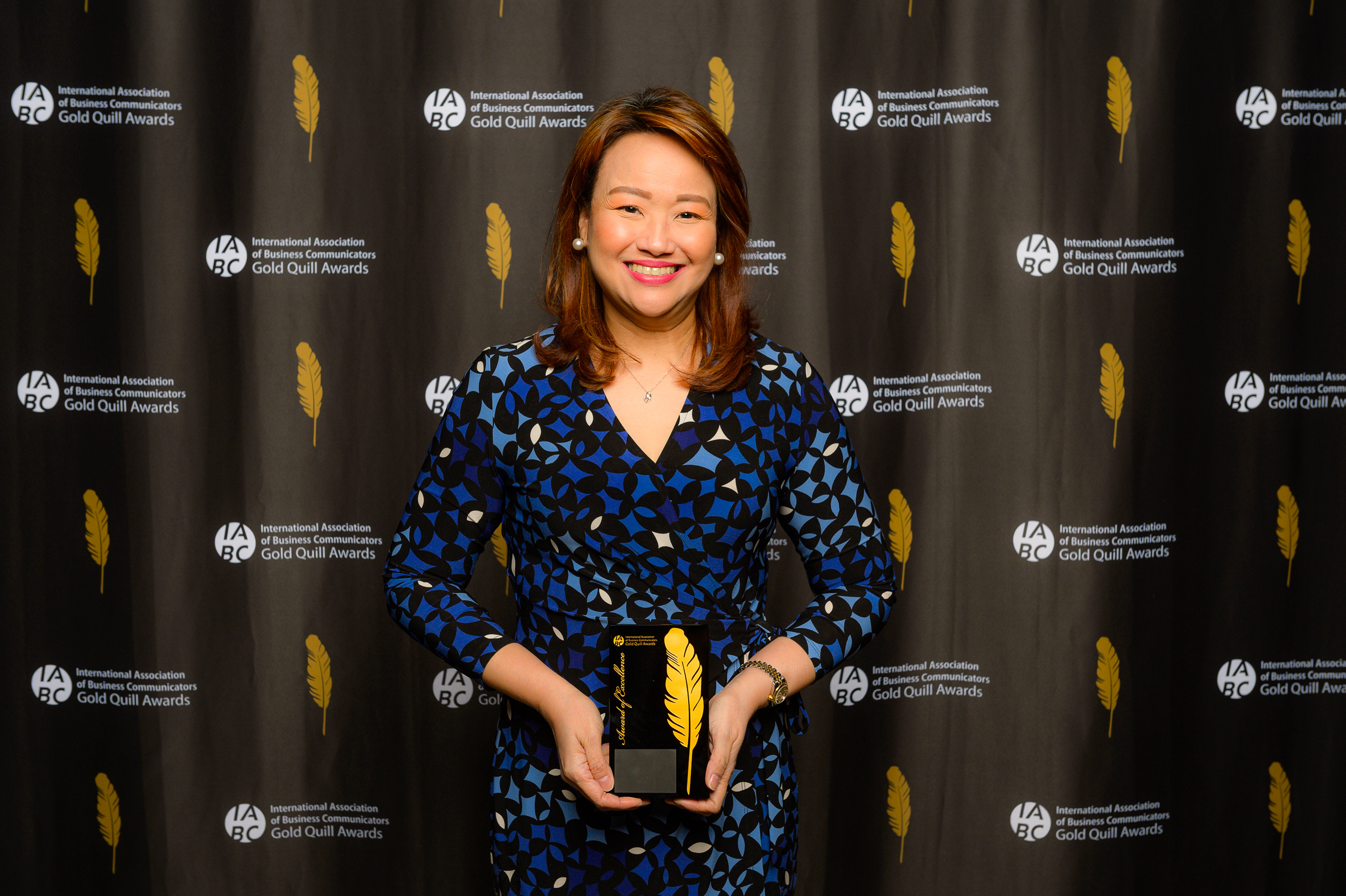 ABOITIZ GROUP, SOLE WINNER OF IABC’s 2019 GOLD QUILL EXCELLENCE AWARD FROM THE PHILIPPINES. The 2019 Gold Quill Evaluators commended the Group’s entry “Noble Bakers”, a CSR project that aims to empower wounded and retiring soldiers with a financially-sustainable bakery business, equipping them with the skills to run it profitably. Maricar L. Bautista, Aboitiz Equity Ventures Assistant Vice President-Media Relations, received this award on behalf of the company last June 11 in Vancouver, Canada.