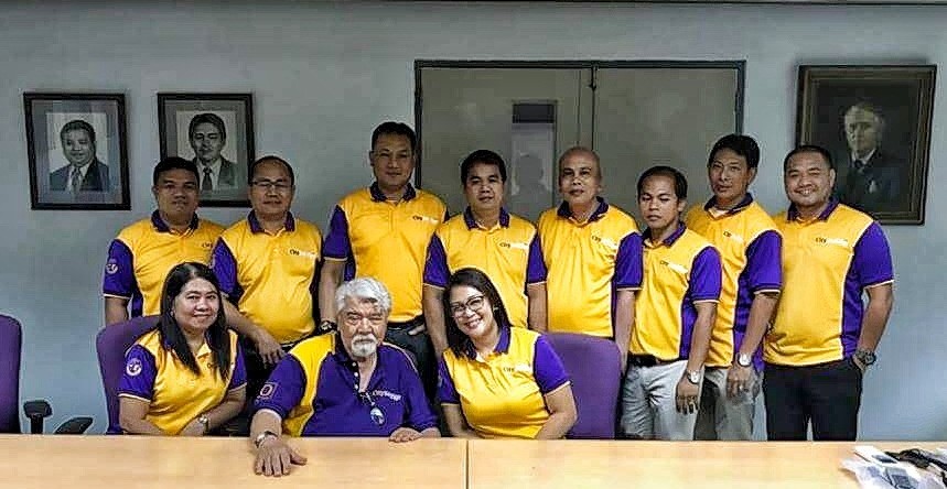 FVP - Branch Operations Group Head Linda Flor Hortezano (seated, leftmost) and the Regional Operations Heads with Board Member Romy Ronquillo at CitySavings Head Office, Cebu City.