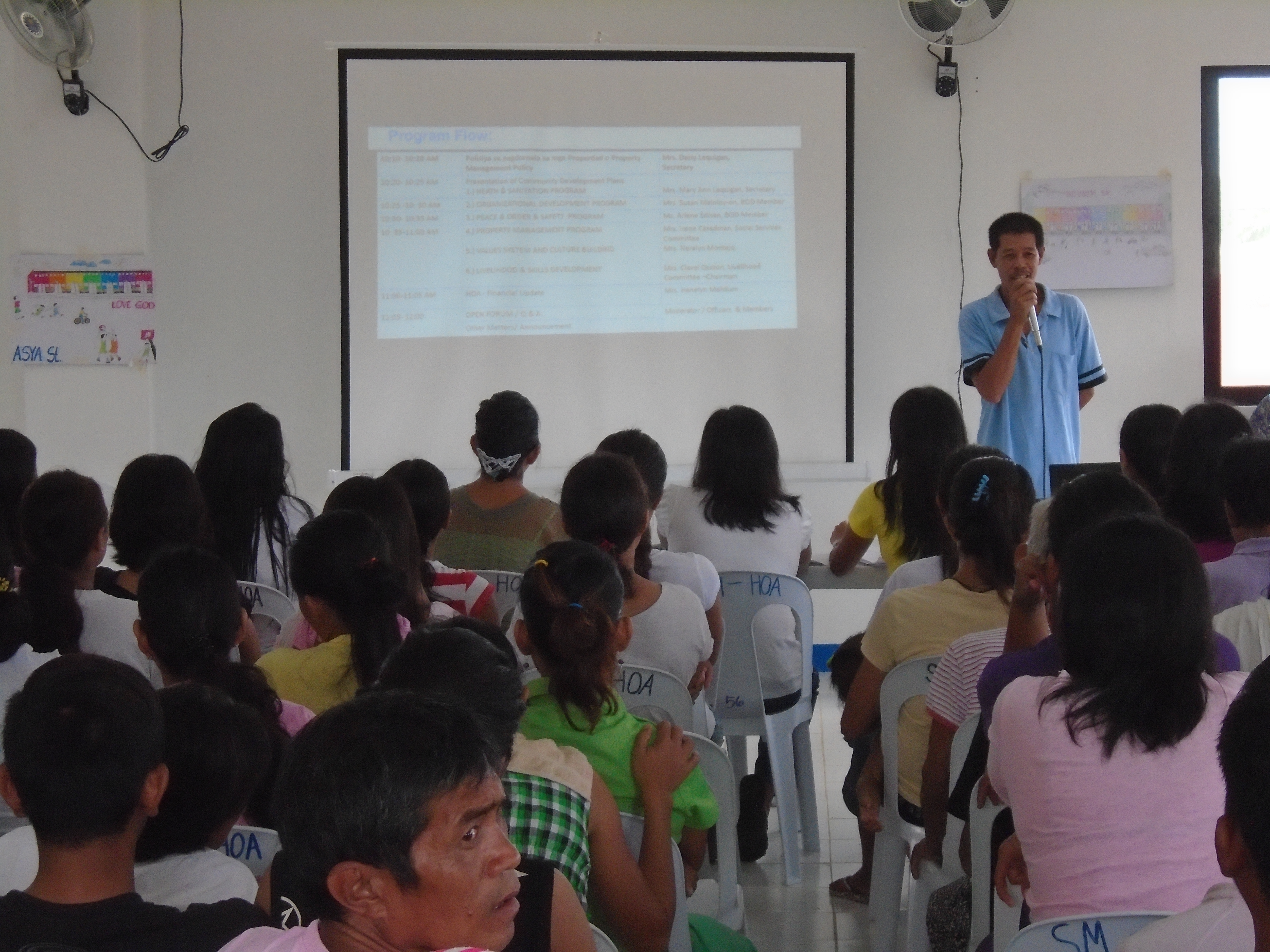 TRAINING TOWARDS SELF MANAGEMENT. The SM Cares Village homeowners’ association discuss their plans for 2016. Ramon Aboitiz Foundation Inc. (RAFI) is responsible for providing the livelihood component of the SM Group’s relocation project for 200 families displaced by super typhoon Yolanda in 2013.  