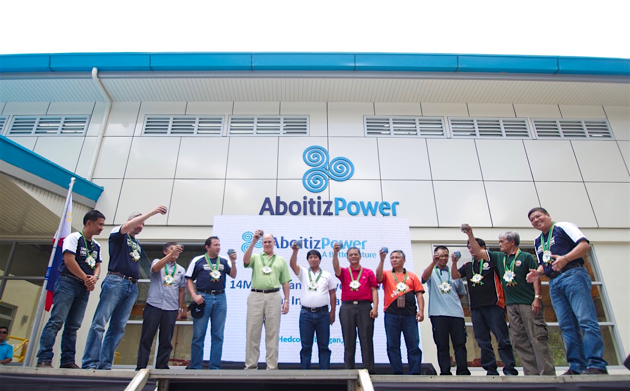 ARM offering a toast with RBR at the Hedcor Sabangan plant inauguration in 2015