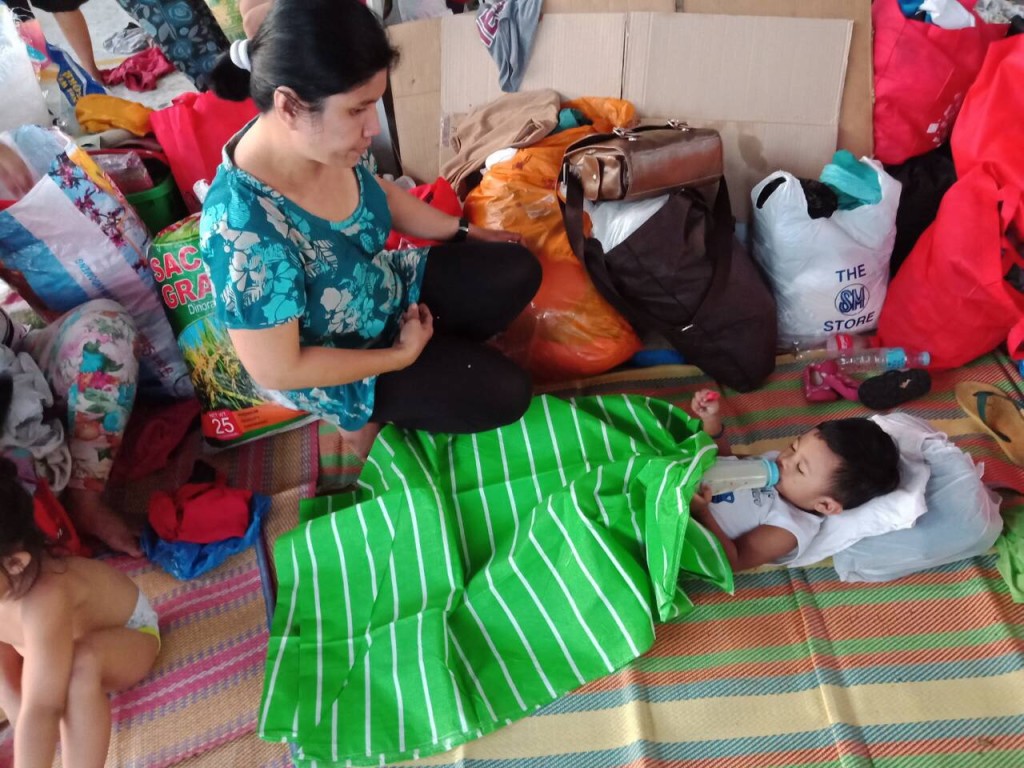 Babies feel warmth because of the blankets provided by the Aboitiz Foundation.