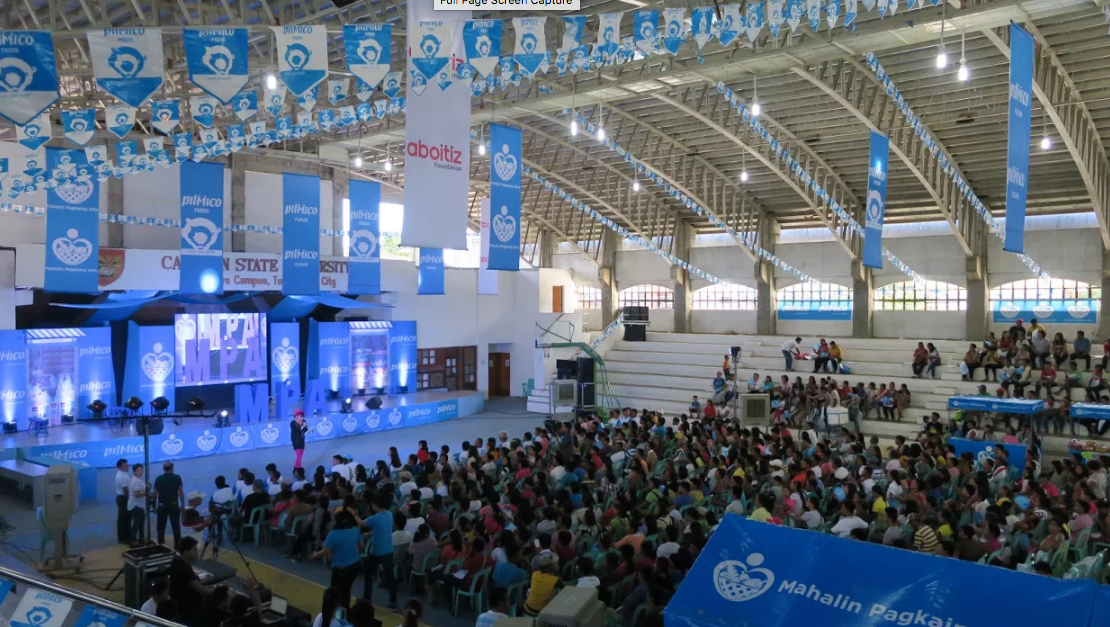 WARM TUGUEGARAO. A packed crowd awaits at the CSU gym as the MPA rolled into town. Farmers and producers came from in and around Cagayan to learn more about backyard farming livelihood opportunities.