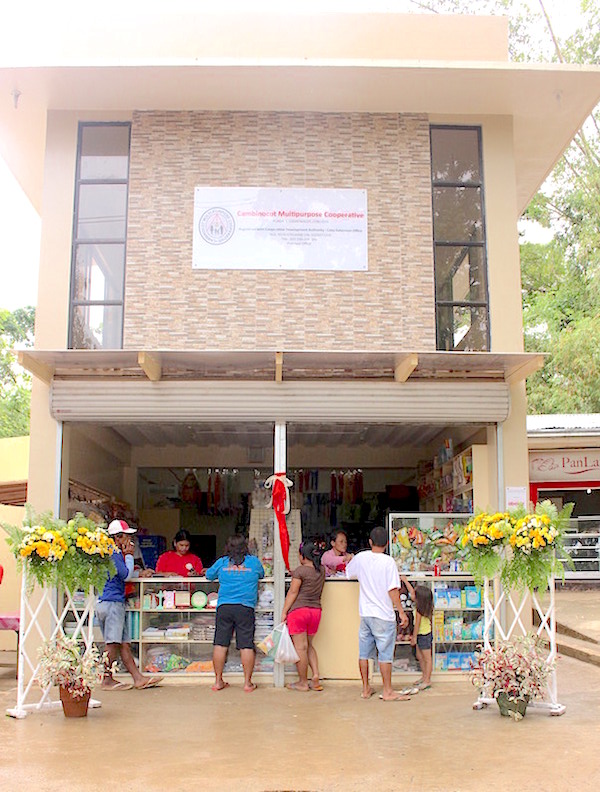 BIGGER SPACE, BETTER SERVICE. The newly renovated building, which was donated to Cambinocot Multipurpose Cooperative by the Foundation in 2006, has also been expanded to accommodate larger inventories for the coop store.