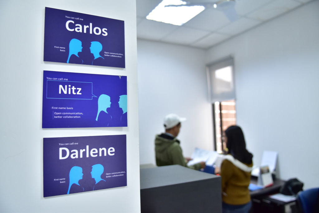 hedcor first name wall signs